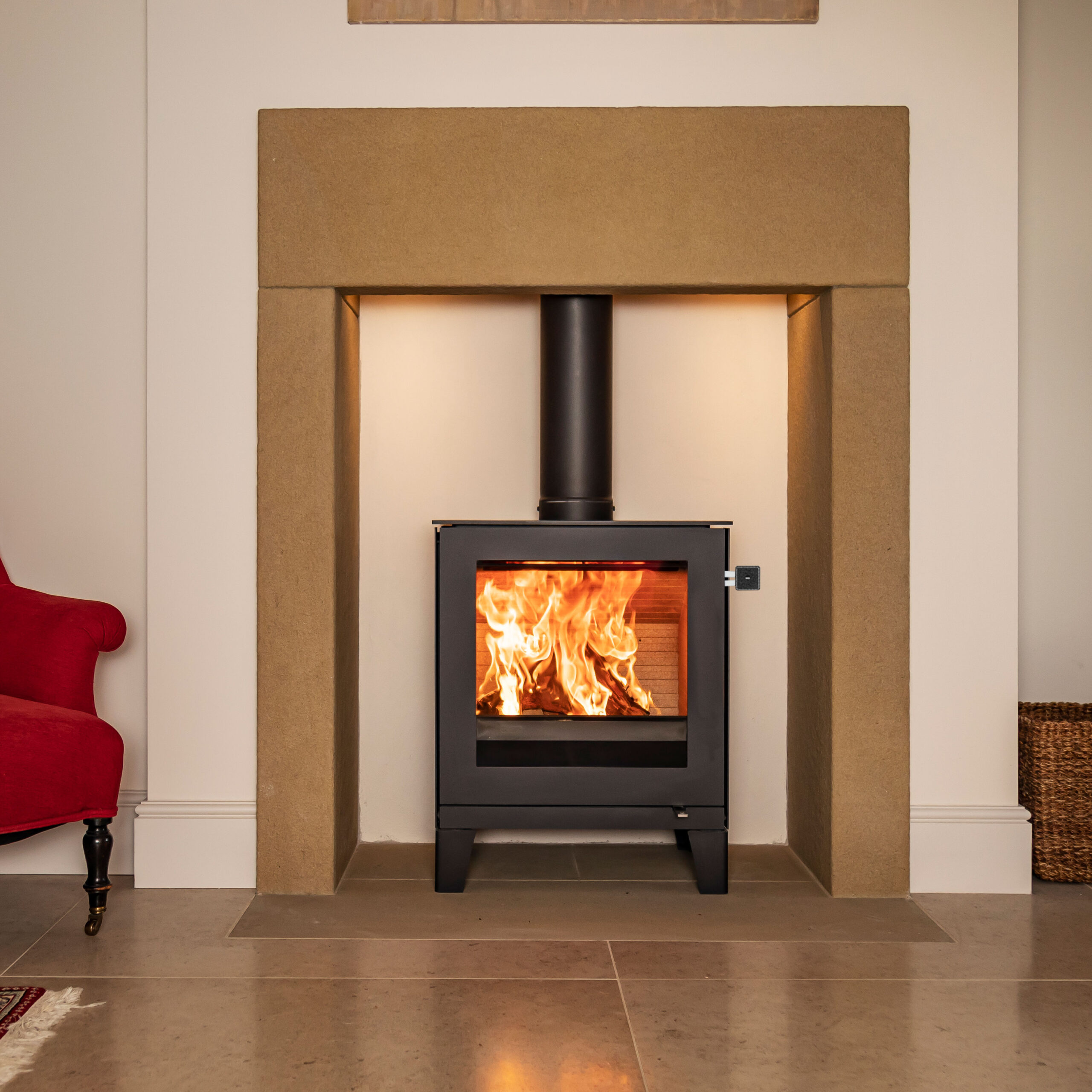 Rais QTee 2 Multi Fuel Stove 8kw Stoves Robey's