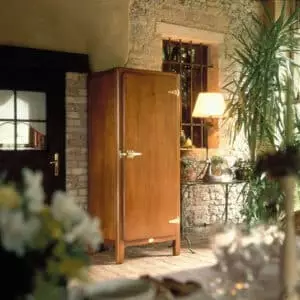 La Ghiacciaia Single Refrigerator available at Robey's Derbyshire