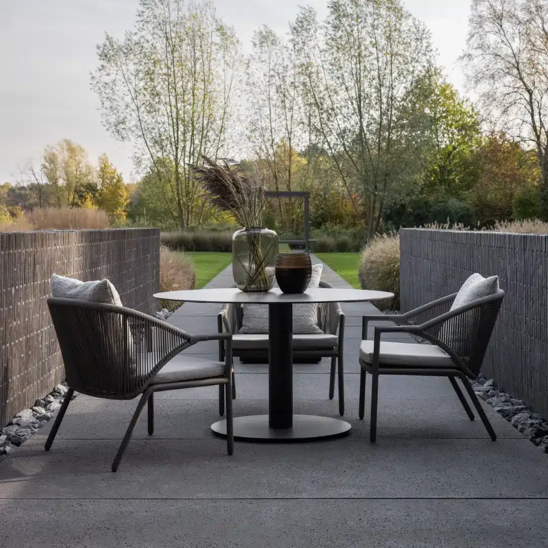 Peniche Table