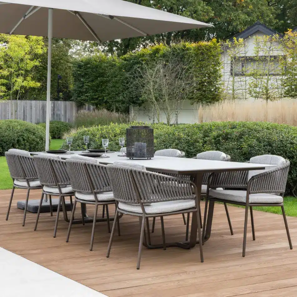 Fedde Aluminium & Dekton Table